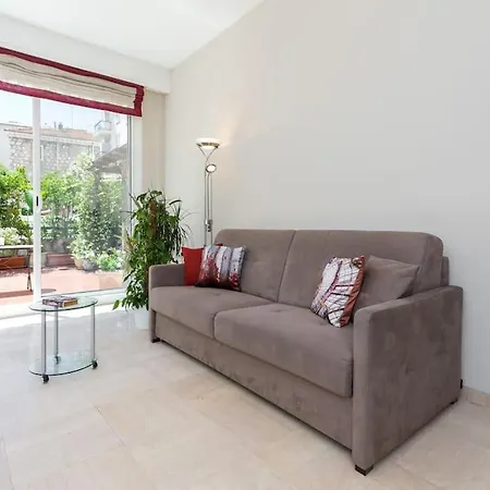 Lägenhet Centre - Terrasse Prive Exceptionnelle - Superieur 3 Pieces Ac - Garage Prive *